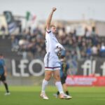 Mazzocchi esulta dopo il gol al Latina