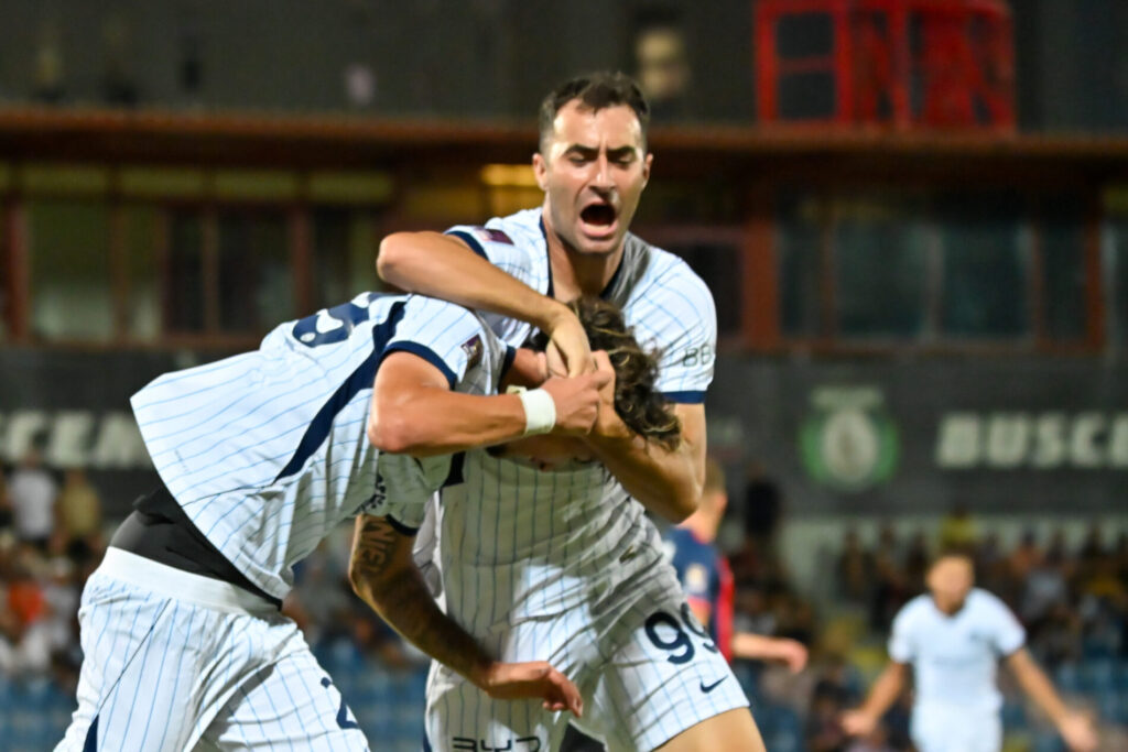Tommaso Fumagalli e Matias Mancuso durante Crotone-Inter Under 23