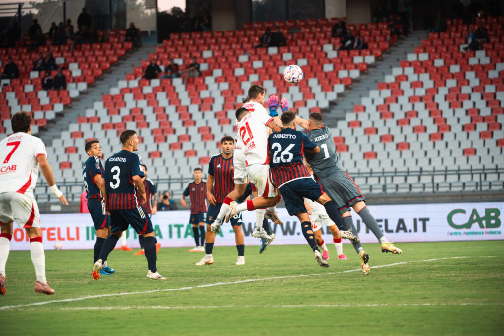 Giulio Maggiore gol al Cosenza