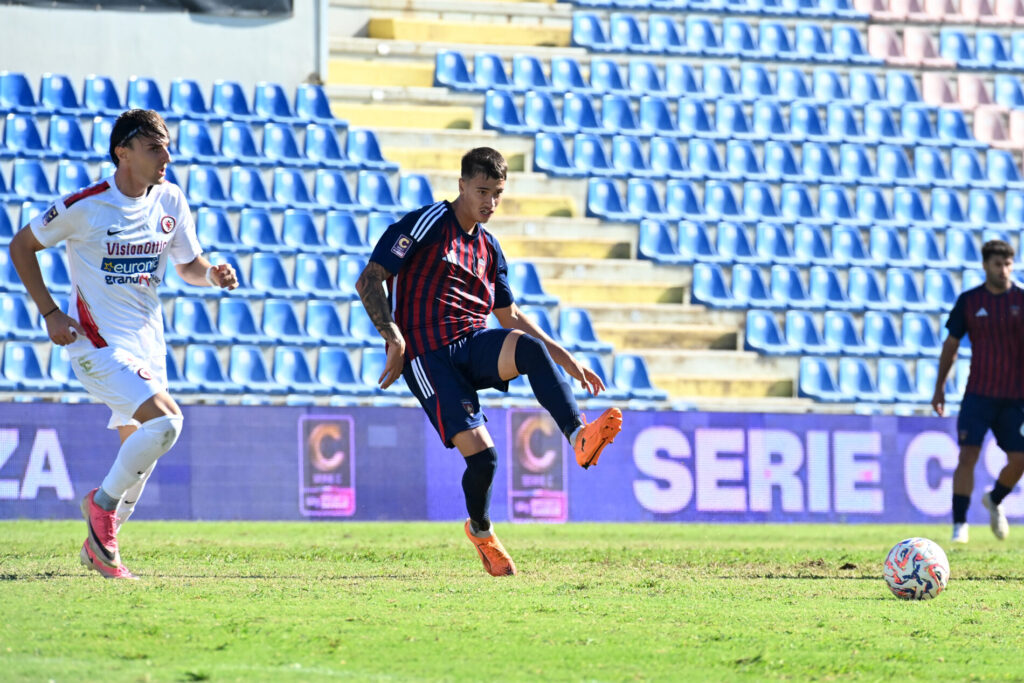 Cosenza Calcio vs Calcio Foggia Niccolo’ Contiliano