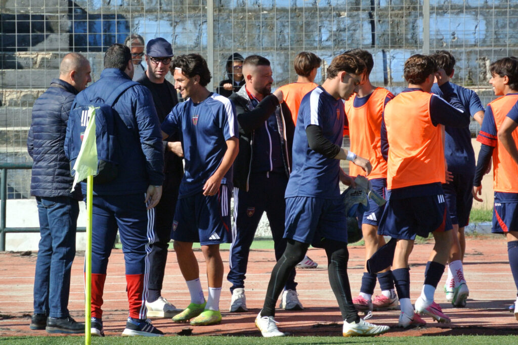 Fabio Lucioni e Federico Coppitelli salutano i ragazzi della Primavera