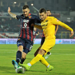 Cosenza, Serie B 2019/2020, Cosenza-Cremonese, giocata allo stadio San Vito Gigi Marulla, nella foto: Luca Bittante chiude su Simone Palombi