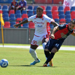 Cosenza 09/09/2022: Folorunsho e Brignola durante la partita del campionato Serie B 2022-2023 5' Giornata Cosenza Vs Bari allo Stadio San Vito-Gigi Marulla di Cosenza