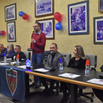 Sala Consiliare
Spezzano Albanese 12 novembre 2023
Cerimonia inaugurazione
Cosenza club Gianni Di Marzio
In foto: La manifestazione coordinata dal giornalista Emanuele Armentano