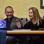 Sala Consiliare
Spezzano Albanese 12 novembre 2023
Cerimonia inaugurazione
Cosenza club Gianni Di Marzio
In foto: Gianluca e Tucci Di Marzio