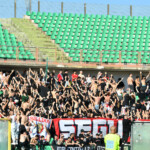 Serie B 2024-2025
Cosenza-Bari (Stadio Marulla)
1 Maggio 025
Nella foto: Protesta tifosi Bari