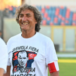 “Sventola fiera la nostra bandiera – Dieci anni senza Gigi Marulla”
19 Luglio 2025
Nella foto: Luciano De Paola