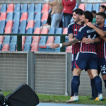 Serie C 2025-2026
Stadio Gigi Marulla
26 Ottobre 2025
Nella foto: Ricciardi festeggiato da Caporale e Dametto dopo il 2-0
Agenzia Liverani Sas-Andrea Rosito